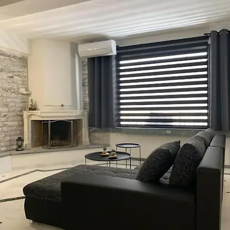 M&f Meteora #1 * كالامباكا